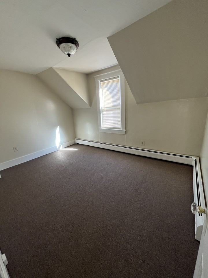 32 Maple St #2 - Photo 7 of 8