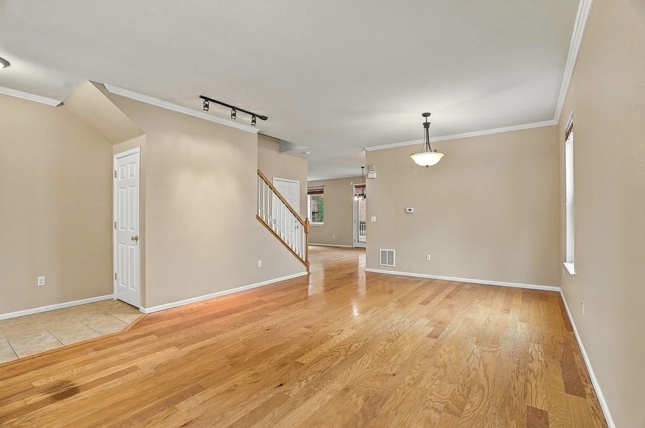 11205 Cimarron St #1 - Photo 5 of 31