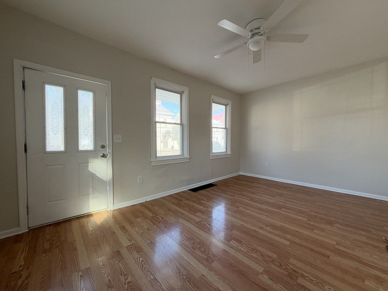 443 N Pitt St #1 - Photo 3 of 15