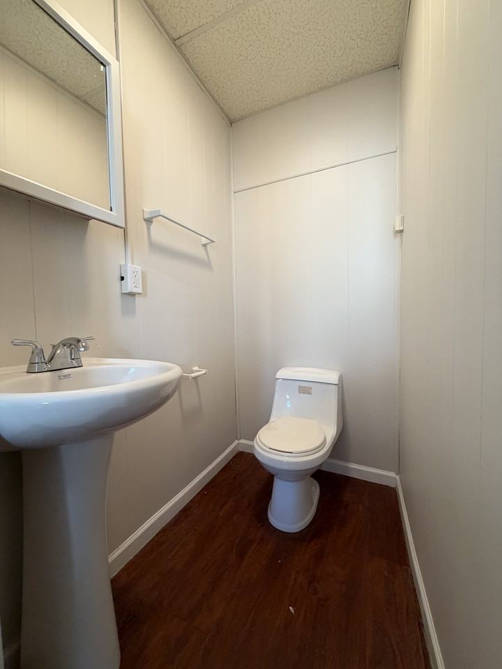 443 N Pitt St #1 - Photo 4 of 15