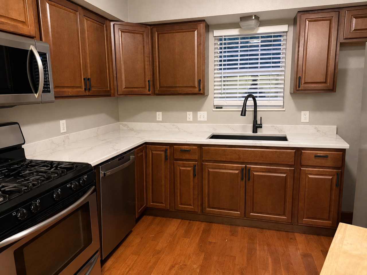 906 Natasha Cir #B - Photo 2 of 13