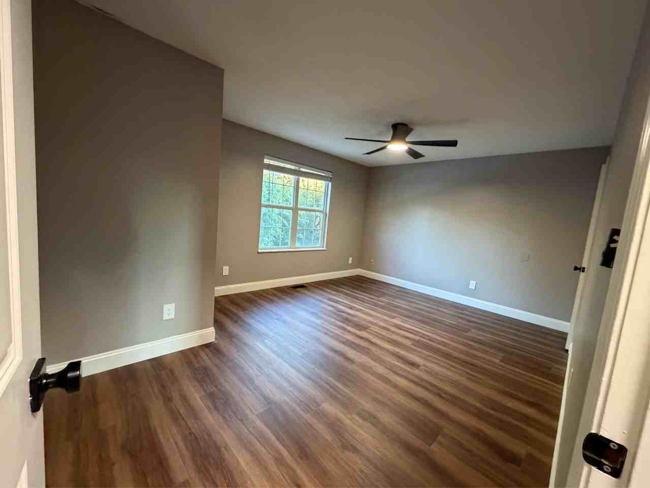 906 Natasha Cir #B - Photo 6 of 13