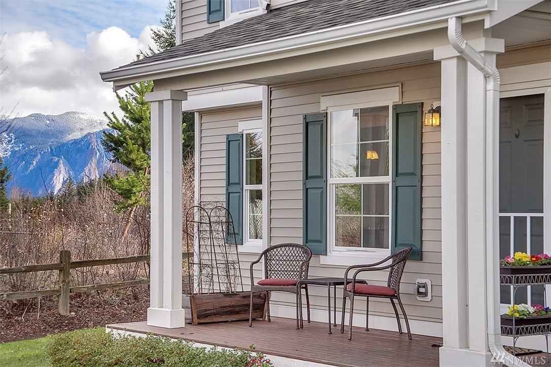 9512 Hancock Ave SE - Photo 2 of 14