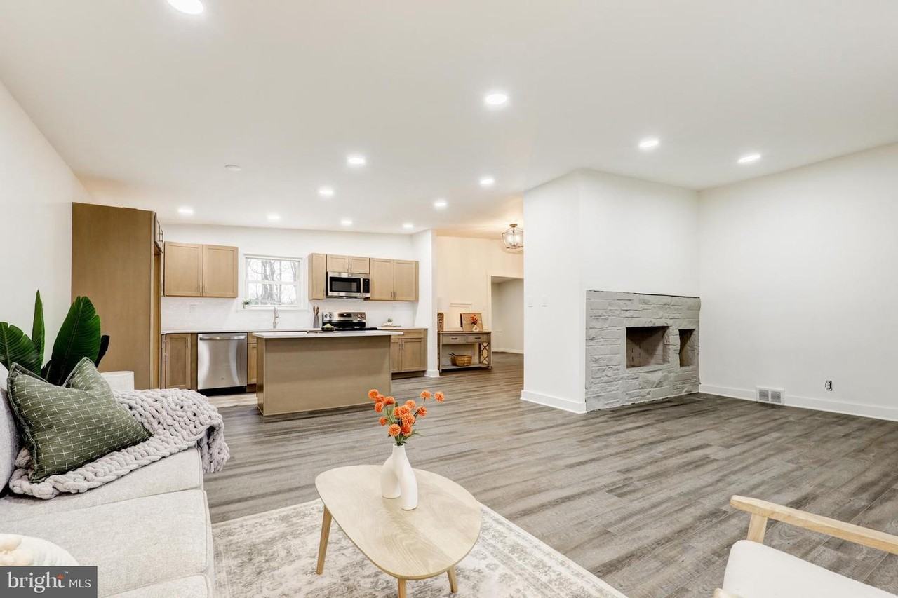 904 S Chester Rd #1 - Photo 5 of 40