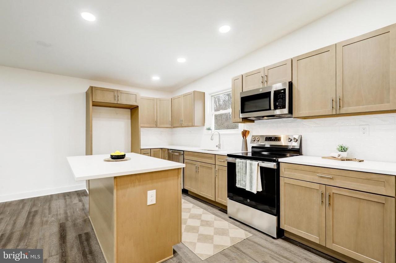 904 S Chester Rd #1 - Photo 6 of 40
