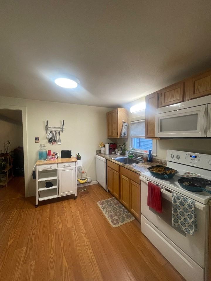 761 Garrison Avenue - Photo 4 of 20