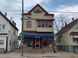 featured image of 2420 S 6th St