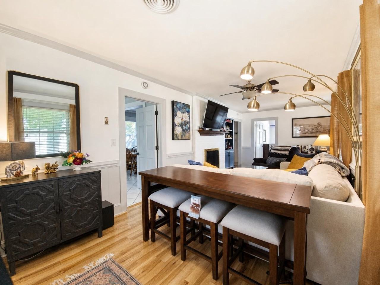 301 Beech St #1 - Photo 5 of 23