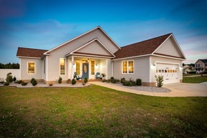 featured image of 825 Ladle Dr #1