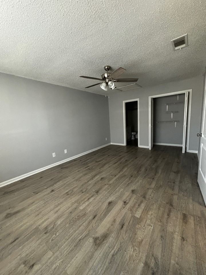 939 Highland Dr #1 - Photo 5 of 10