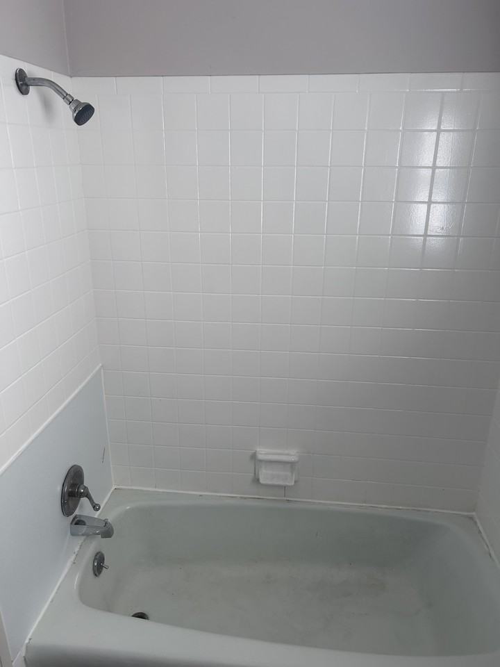 8301 Woodview Dr W #A - Photo 6 of 14