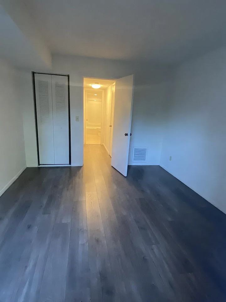 46C Shrewsbury Green Dr #1 - Photo 7 of 9