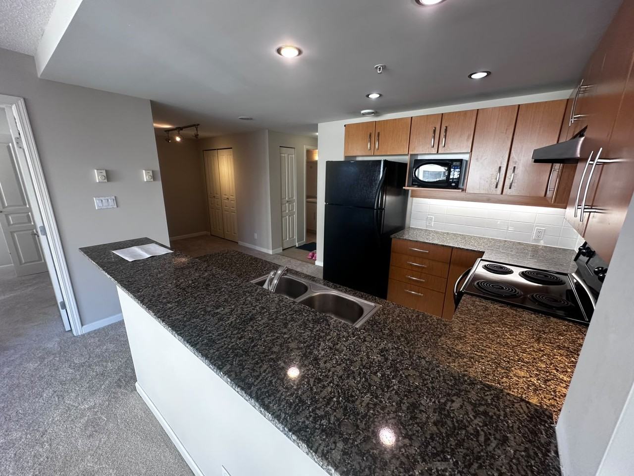 9298 University Cres - Photo 2 of 12