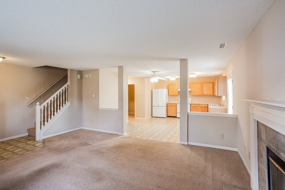 14377 Banister Dr - Photo 5 of 15