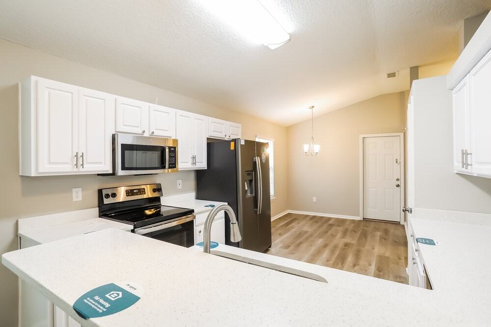 5654 Chirping Way W - Photo 7 of 16