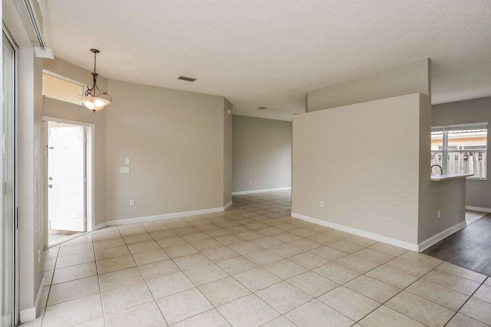 9052 Sw 214th St - Photo 3 of 16