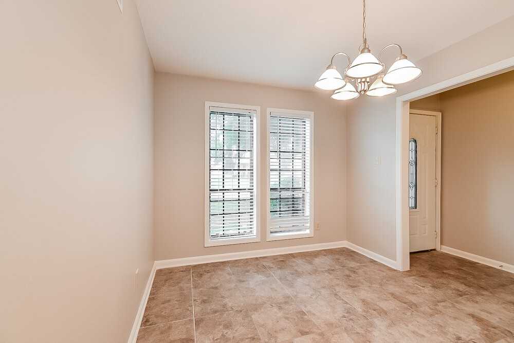 6574 Birch Hollow Dr - Photo 5 of 16