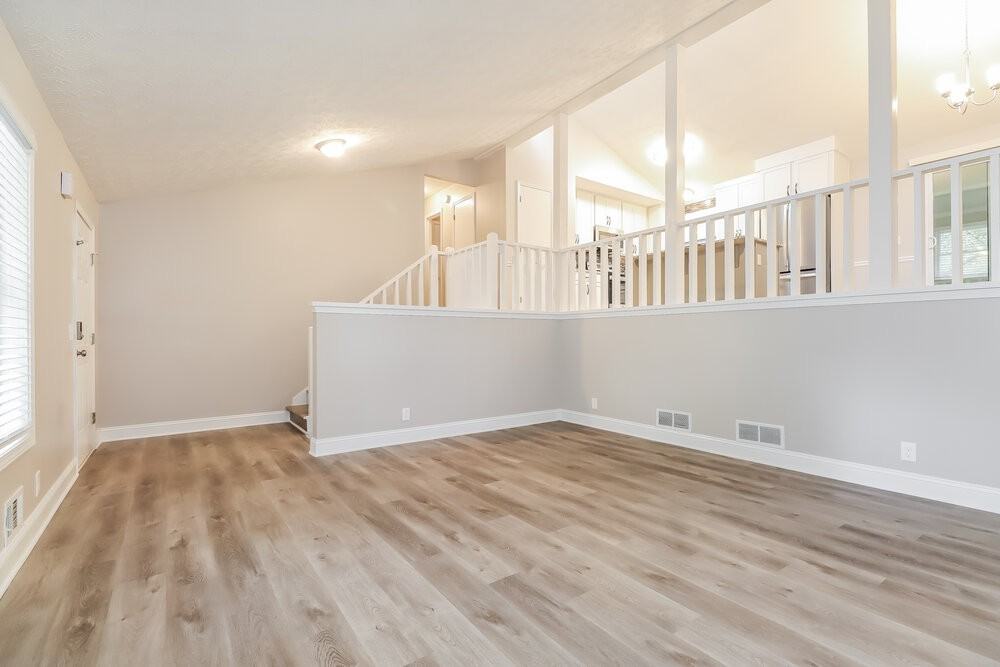 35 Ivy Dr - Photo 6 of 18