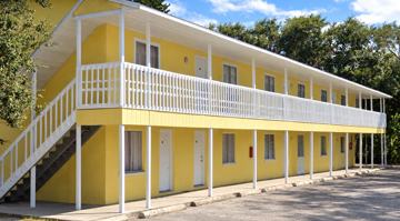 featured image of 921 33rd Ave W