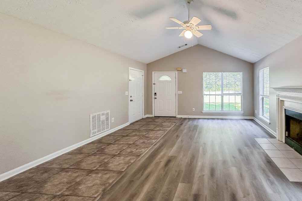 7801 Tara Rd - Photo 5 of 16