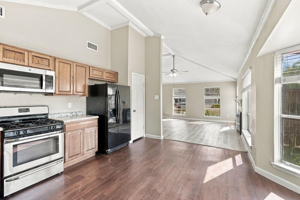 10018 Spotted Horse Dr - Photo 6 of 16