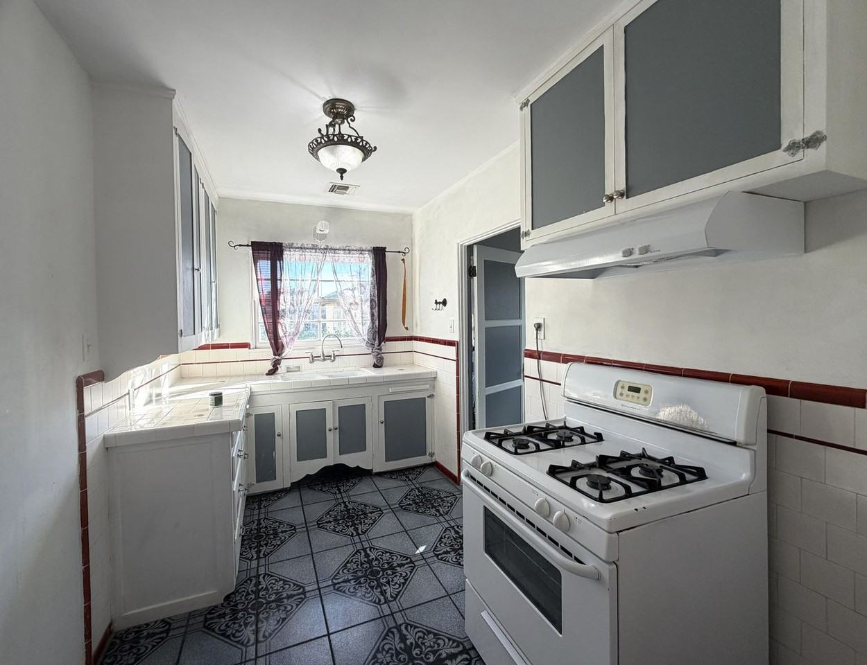 809-809.5 N. 9th St - Photo 7 of 13