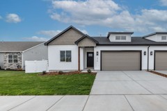 676 S Idaho Ave - Photo 1 of 1