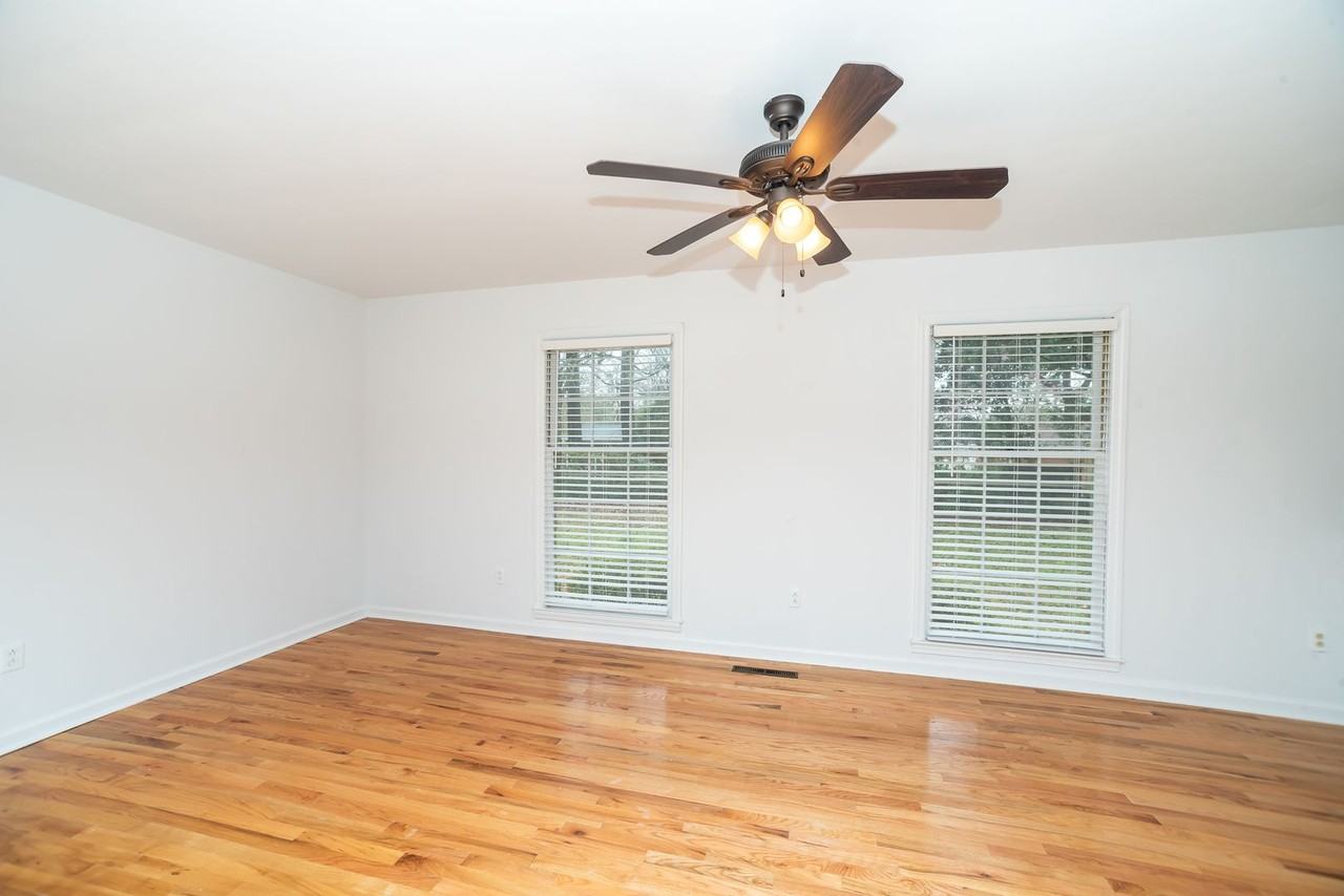 1931 Campion Hall Rd - Photo 5 of 14