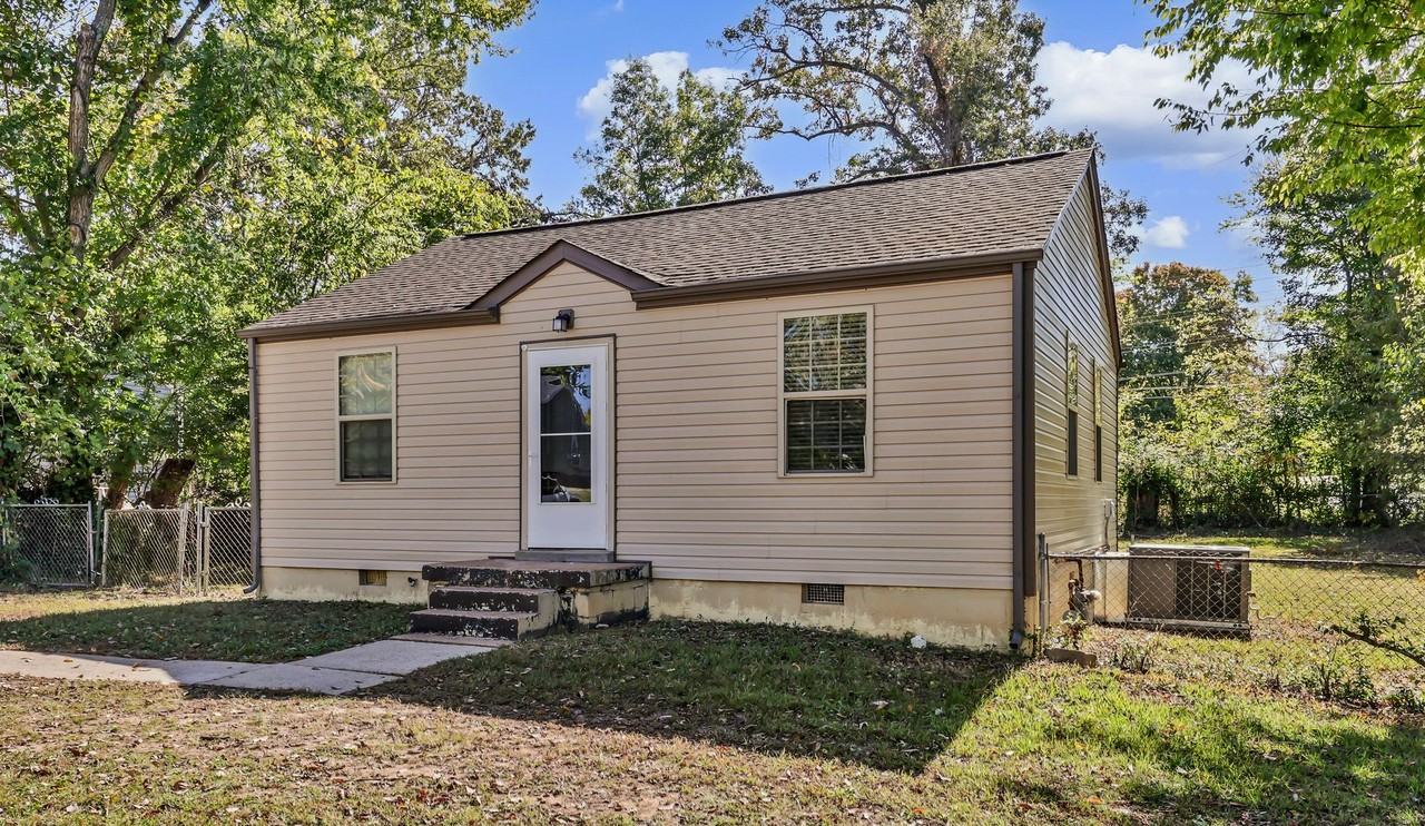 46 Chestnut Dr