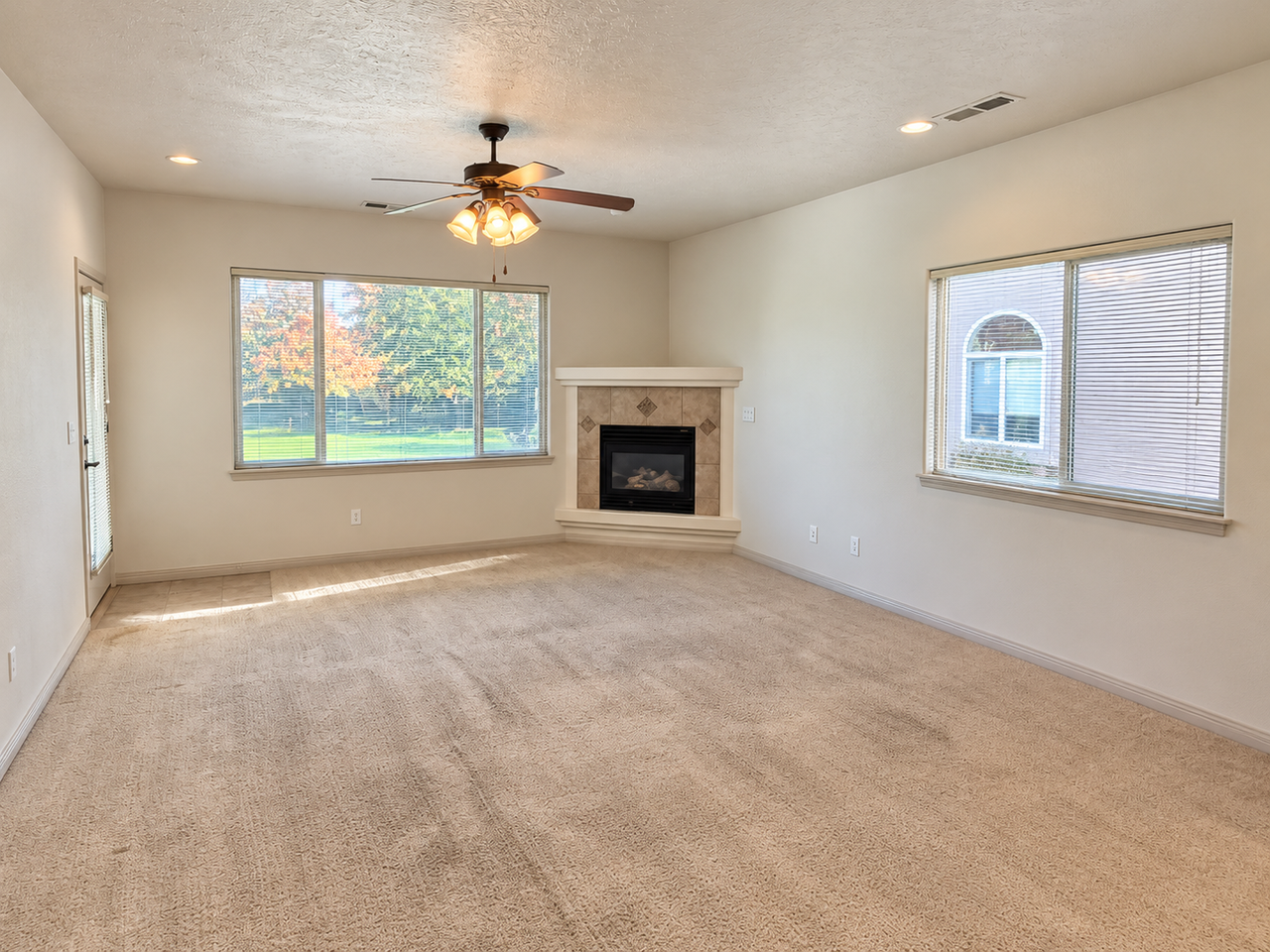 566 Garden Grove Ct - Photo 7 of 18