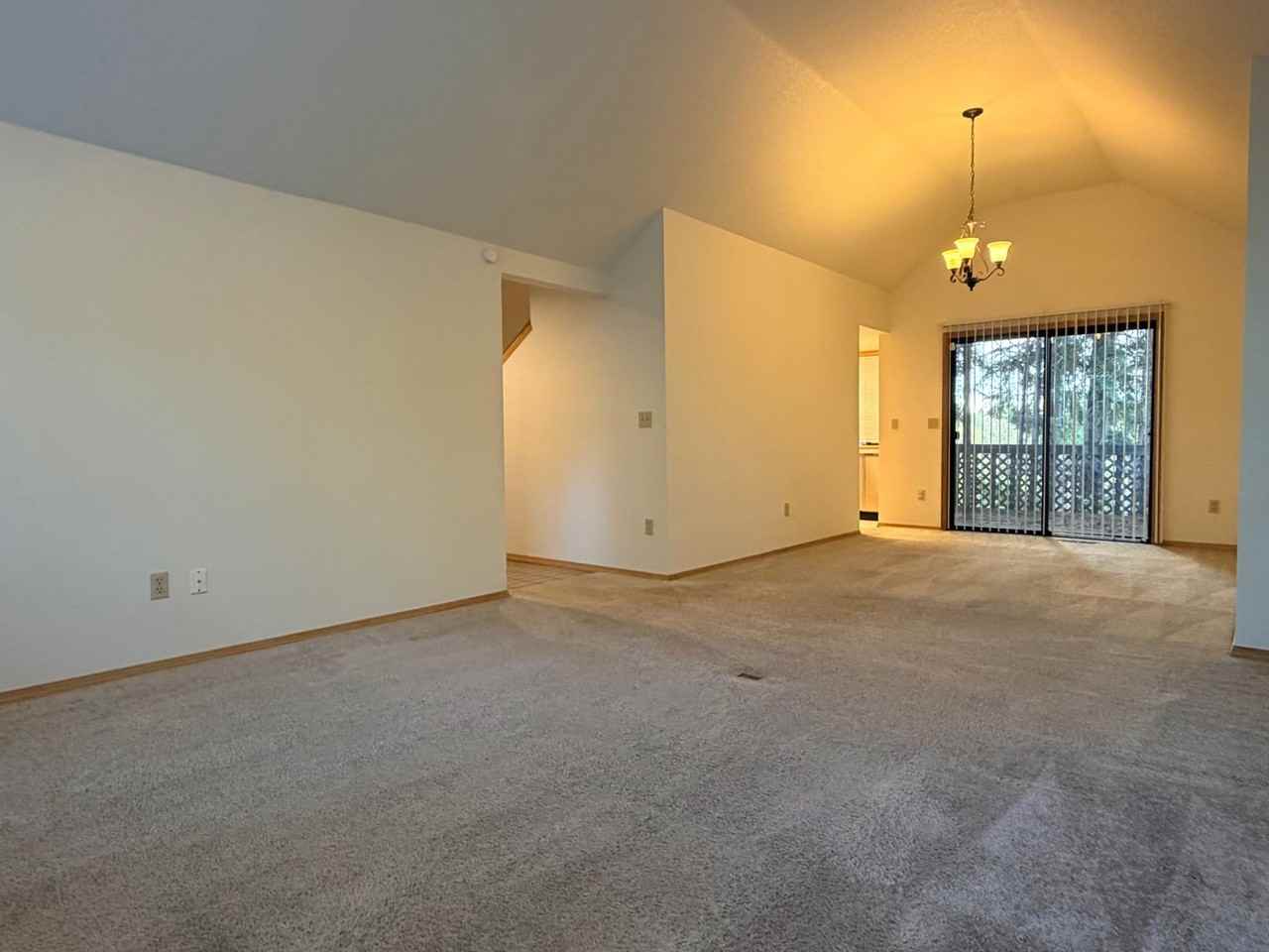 9570 Sw Millen Dr - Photo 5 of 33