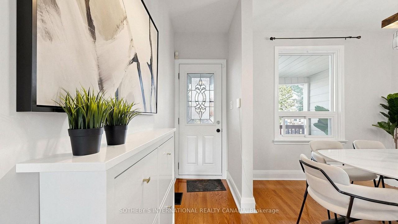213 Oakcrest Avenue - Photo 3 of 22