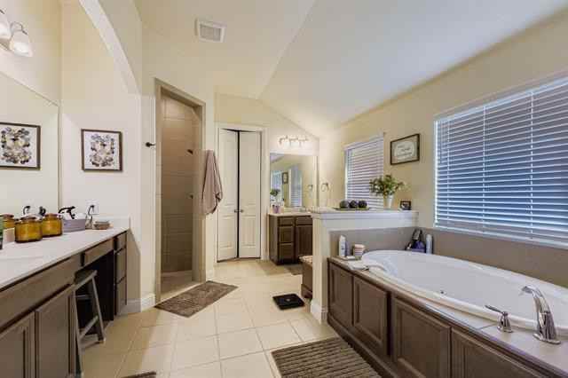 5709 Broad Bay Ln - Photo 7 of 11
