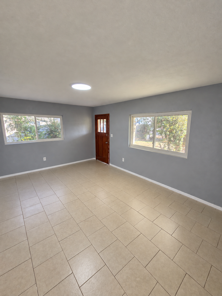 521 Norfolk Cir - Photo 4 of 15