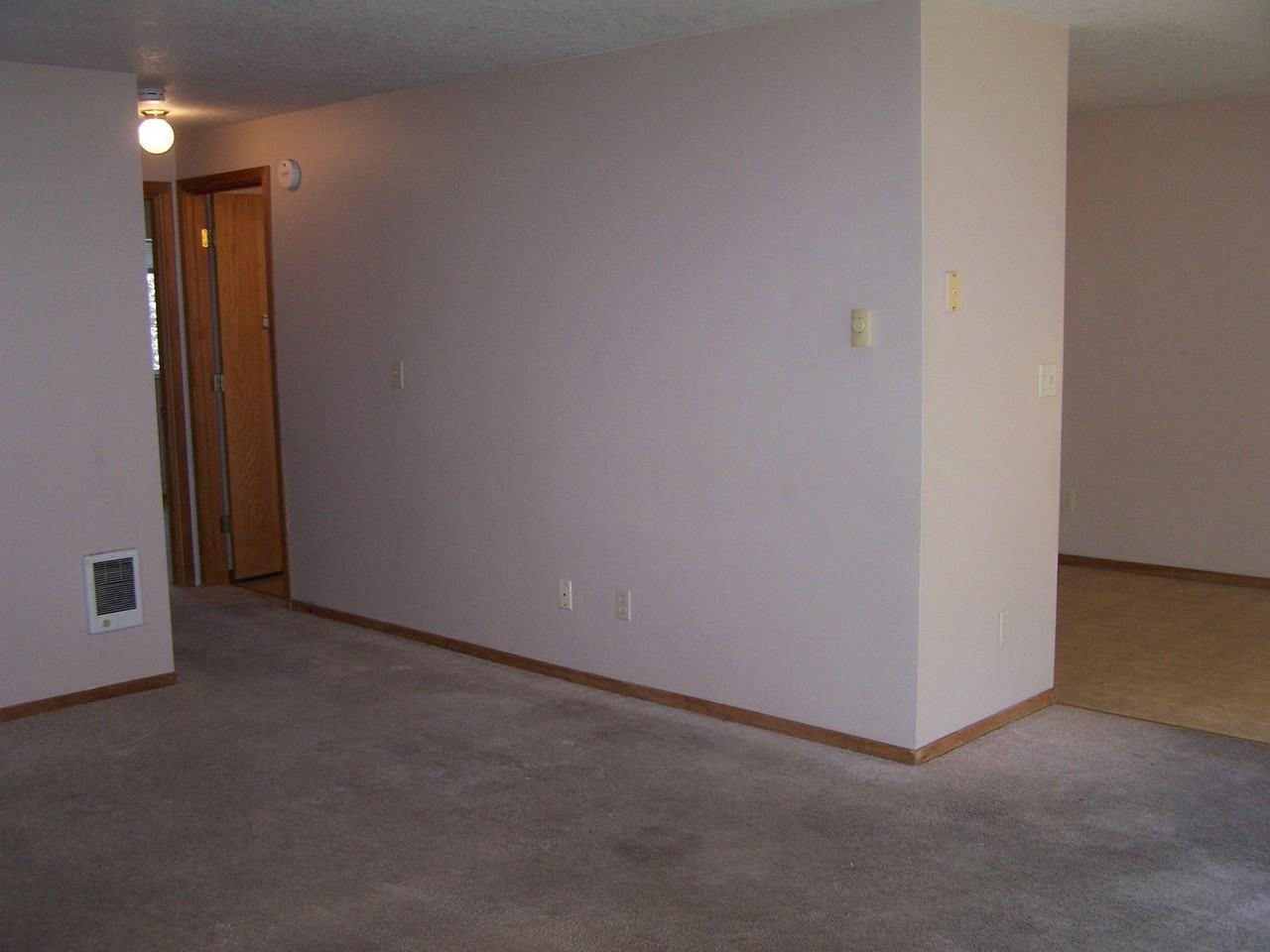 457 Nw 17th St #3 - Photo 4 of 11