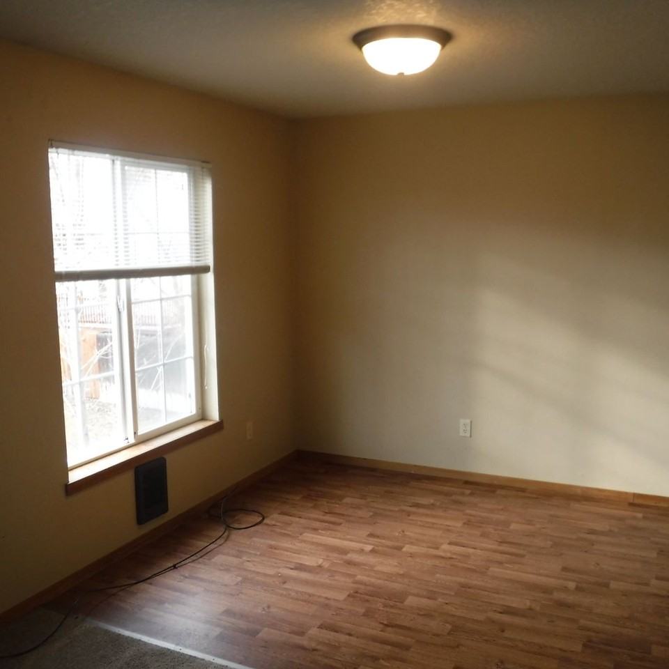 457 Nw 17th St #3 - Photo 5 of 11