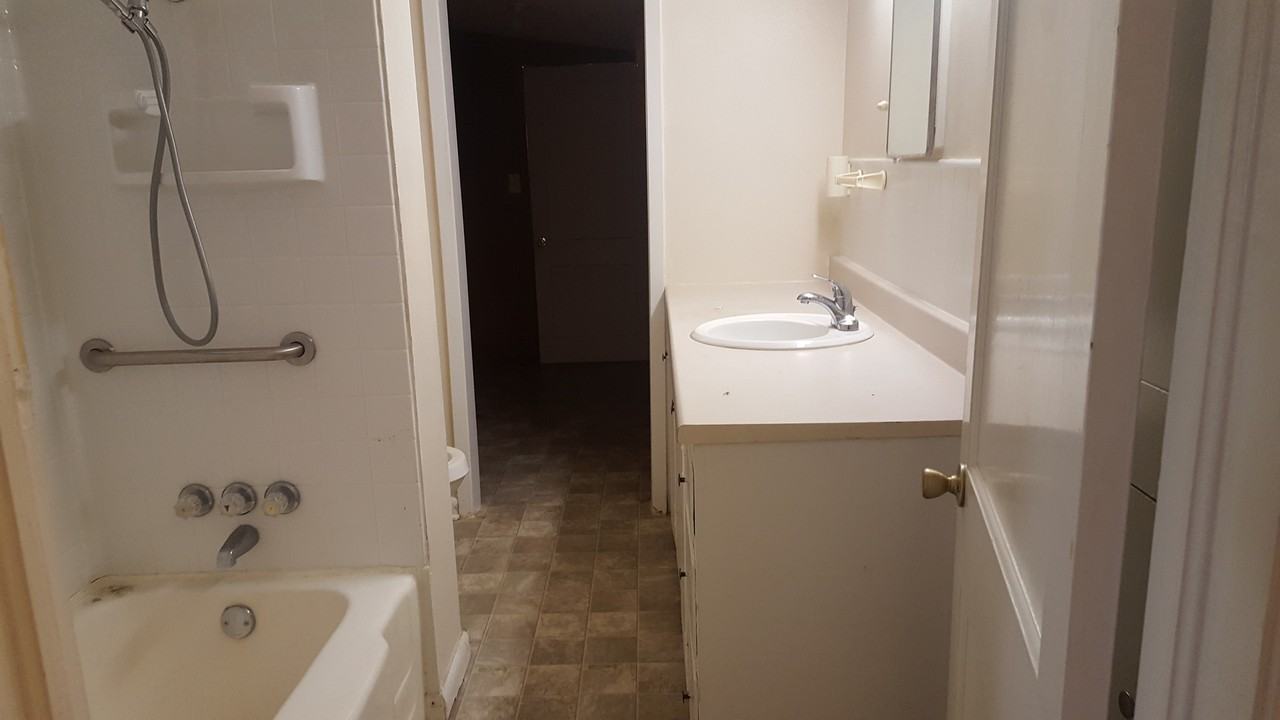 3050 Pine Mill Rd - Photo 6 of 11