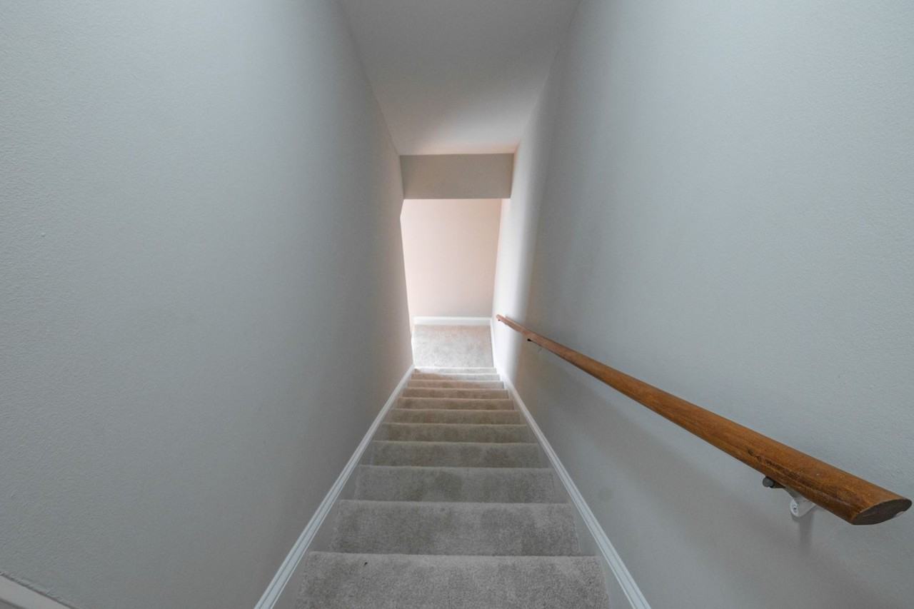 239 Bridgefield Pl #1 - Photo 6 of 10