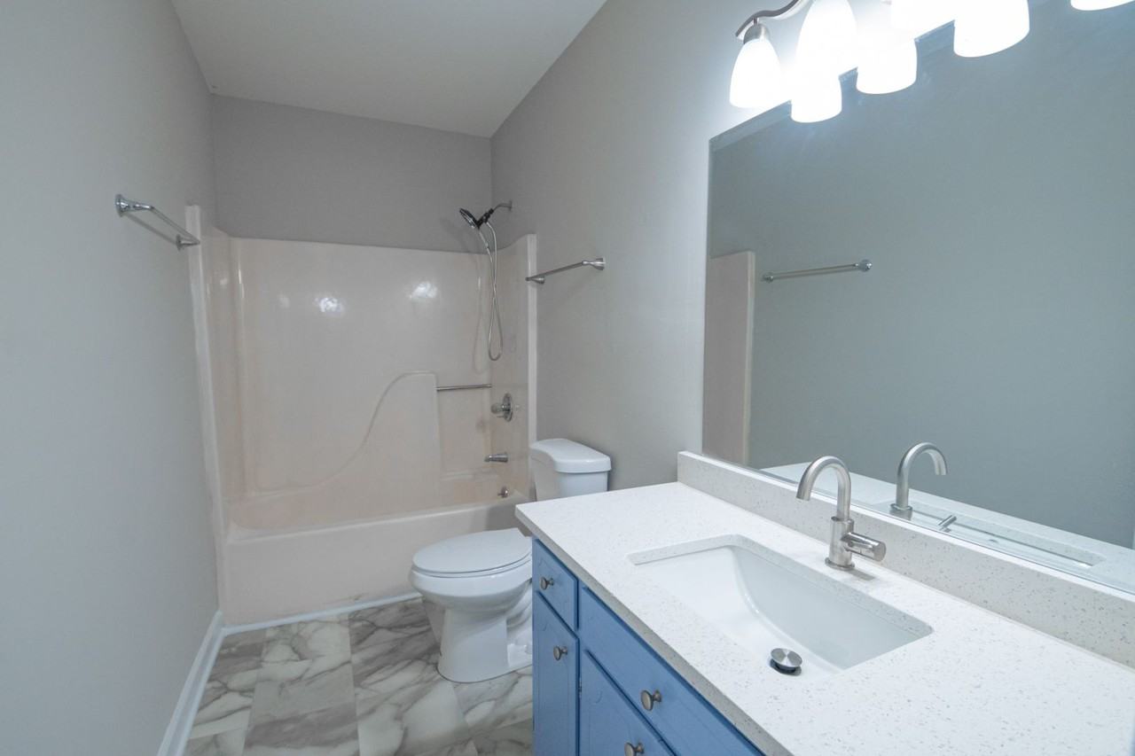 239 Bridgefield Pl #1 - Photo 7 of 10