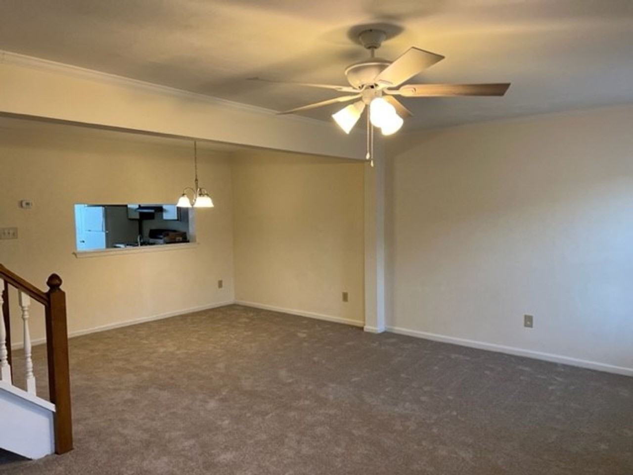 748 Goodard Dr - Photo 3 of 11