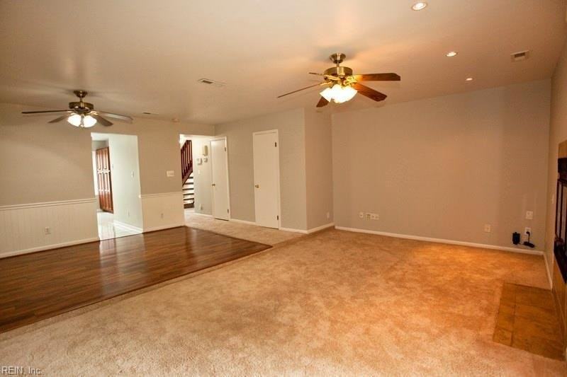 733 Waters Dr - Photo 5 of 26