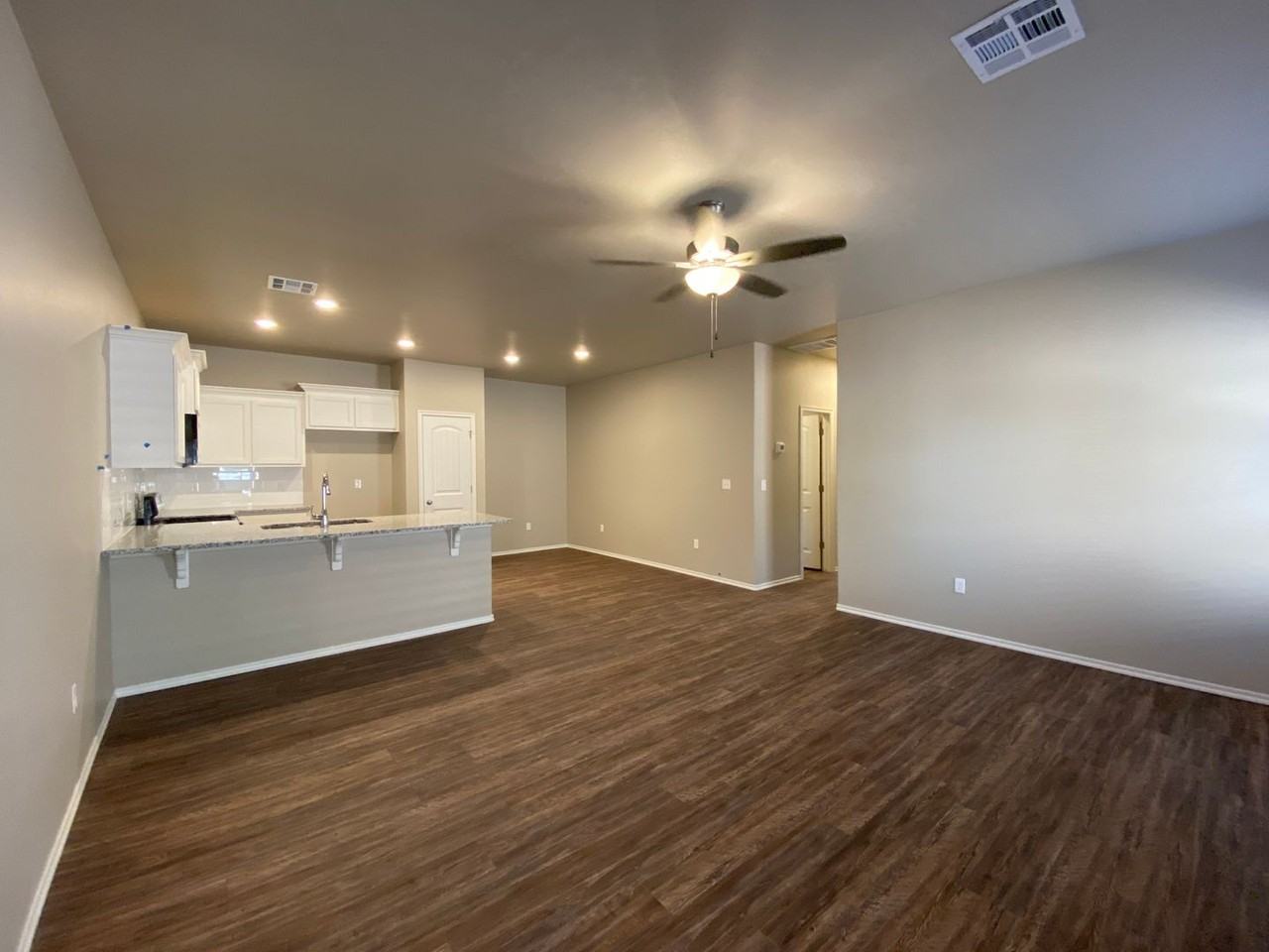 10922 Nw 119th St - Photo 3 of 16
