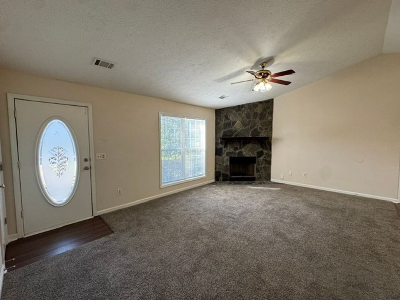 615 W Main St - Photo 2 of 12