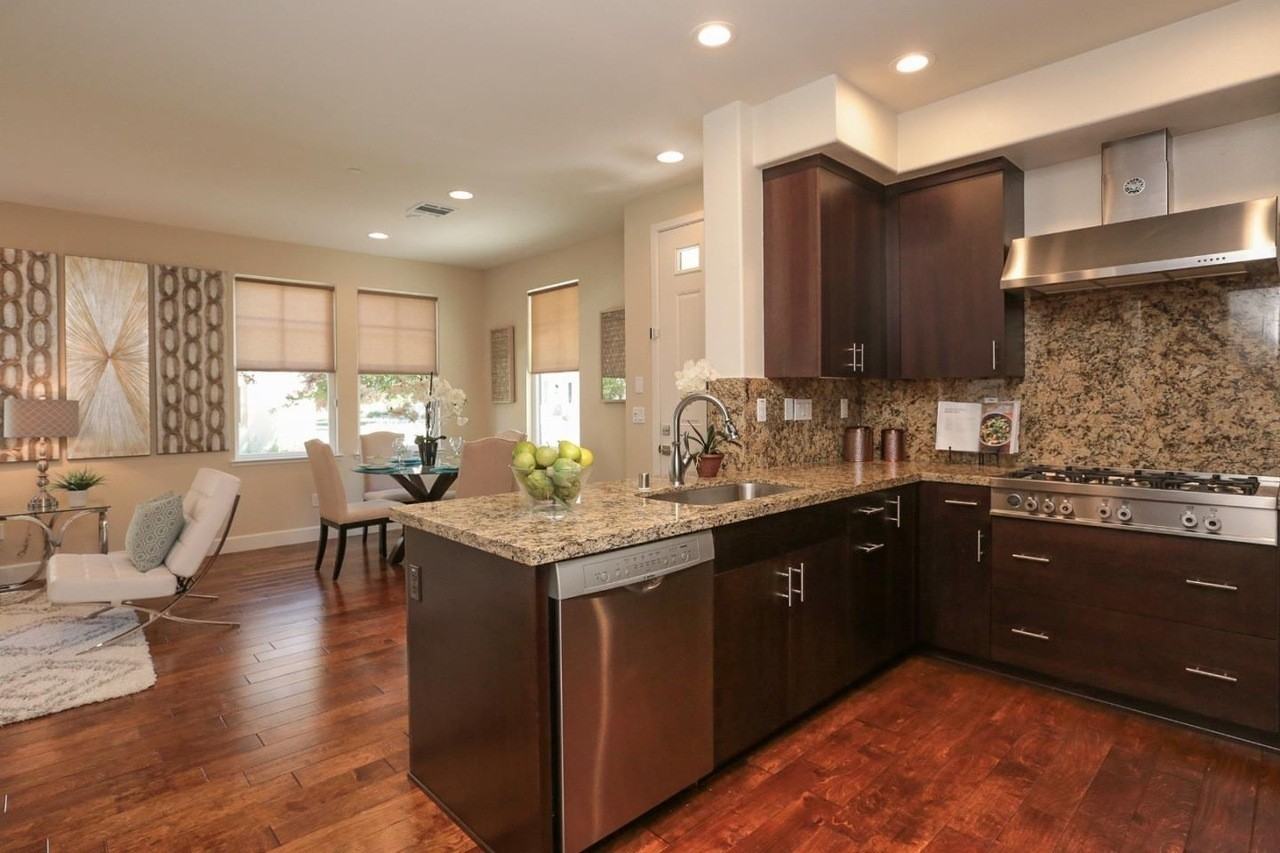 128 Avellino Way - Photo 5 of 18