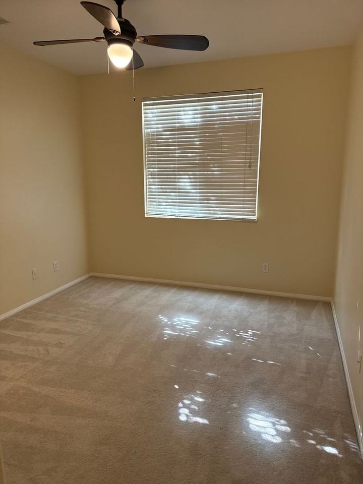 44948 Mariposa Dr - Photo 5 of 32