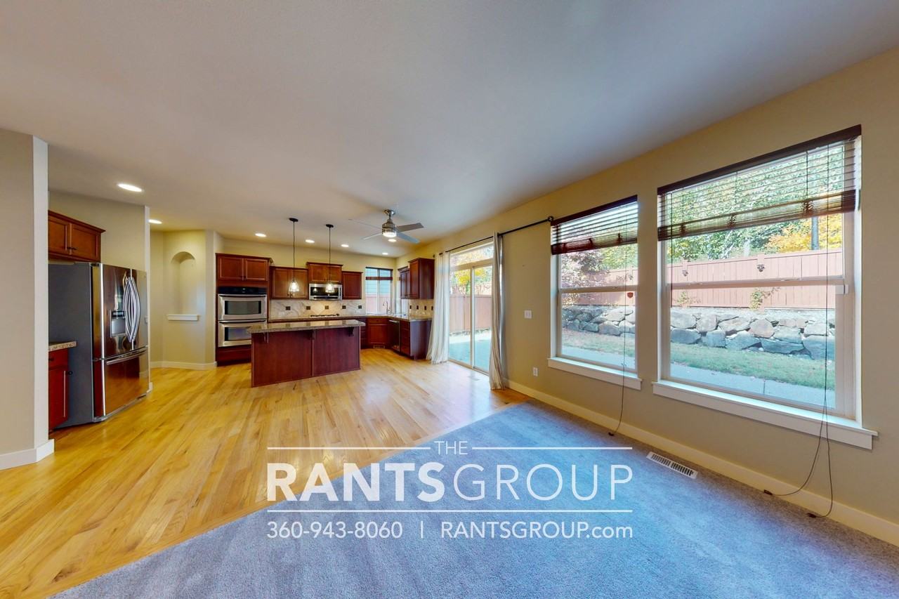 7746 Keystone Ave Ne - Photo 7 of 29