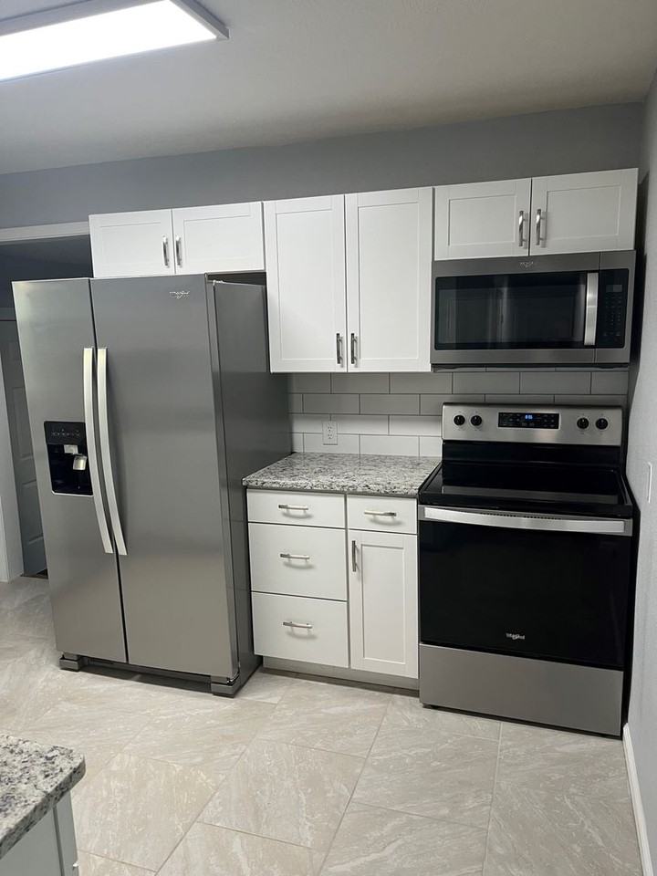 1965 S Scenic Ave - Photo 5 of 20