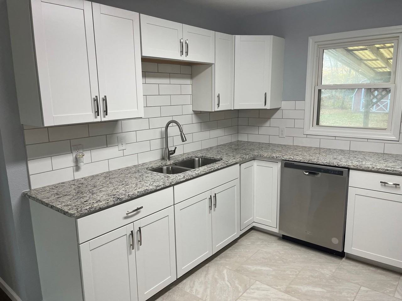 1965 S Scenic Ave - Photo 6 of 20
