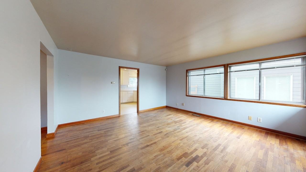 1215 N 36th St - Photo 2 of 23