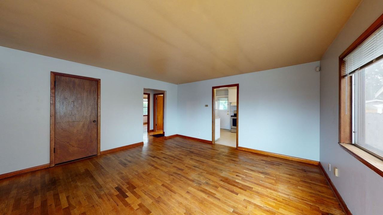 1215 N 36th St - Photo 3 of 23